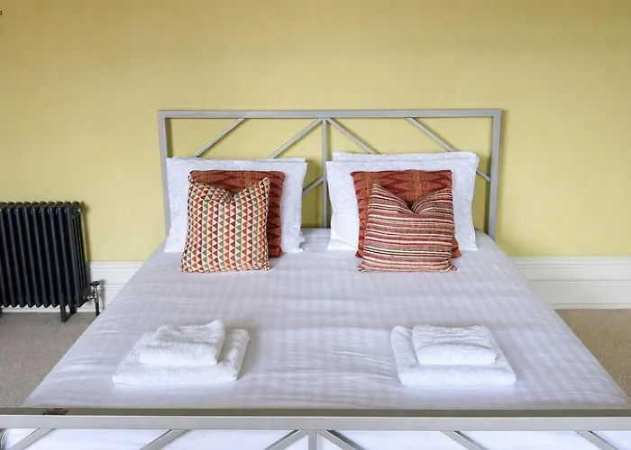 Portland Square شقة